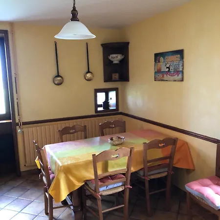 Dom wakacyjny De La Croix Mandet *