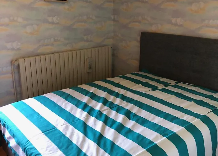 De La Croix Mandet Vensat